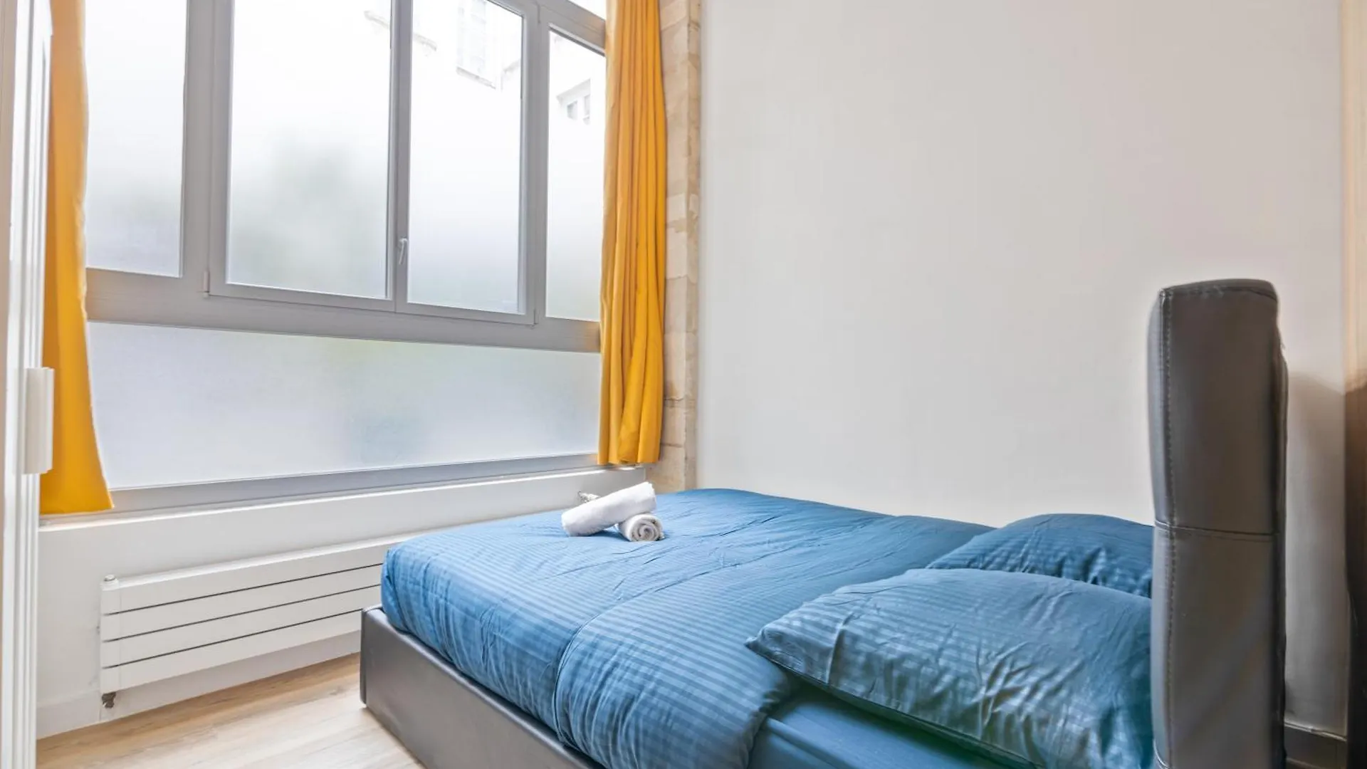 Splendid Apartment Quartier Palais Royal Free Netflix Parigi Francia